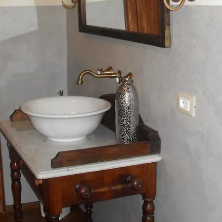 Apartment Domus Ghibellinae - Il Cantico Cortona